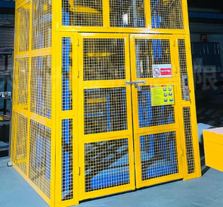 察雅货梯可以安装在室外吗